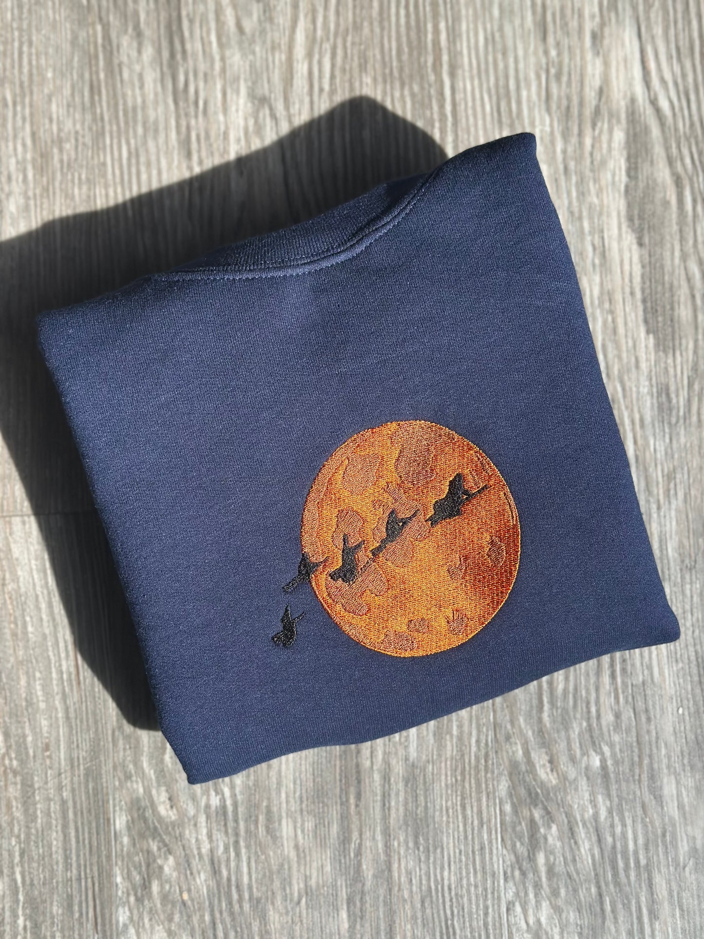 Broomstick Scene embroidered sweatshirt